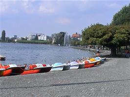 View to Vorstadt Quay and Zug Promenade from Landsgemeindeplatz, Zug